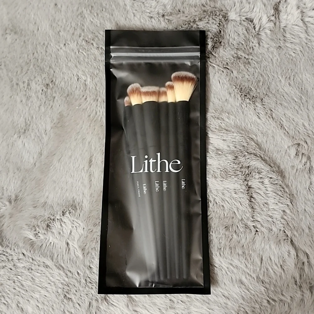 New Lithe Beauty Everyday Brush Set‎